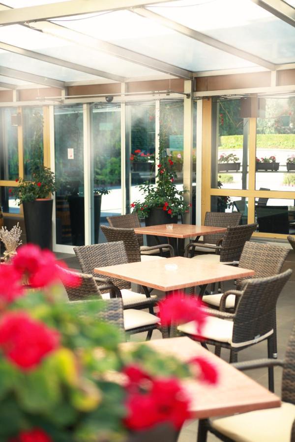 Hotel Dream Trnava Eksteriør billede
