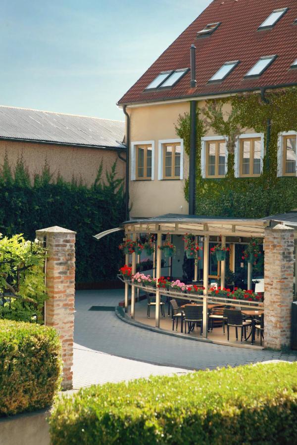 Hotel Dream Trnava Eksteriør billede
